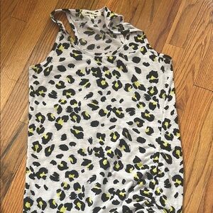 Leopard print great to go to the beach or use as a cover-up.